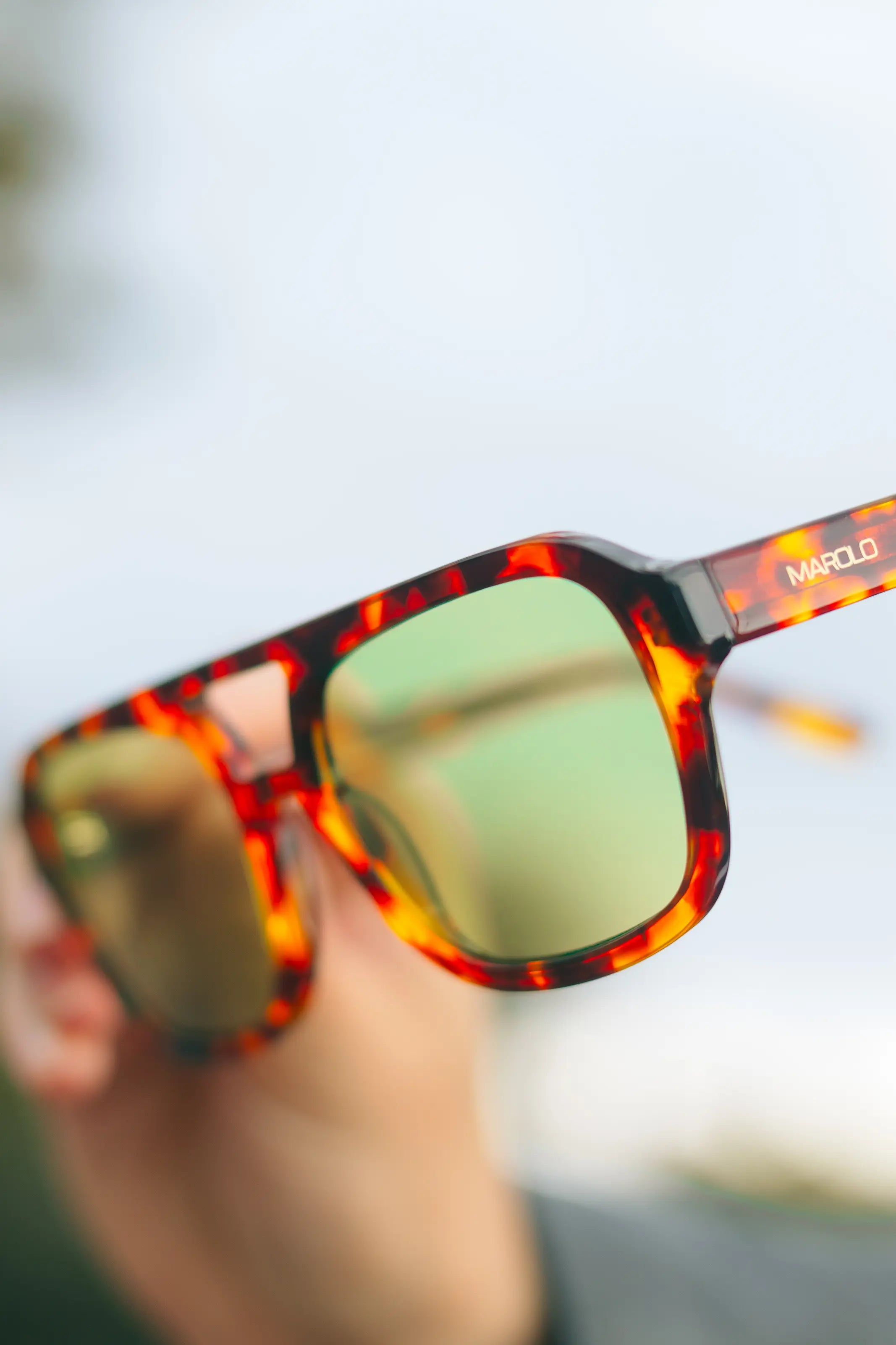 GAFAS_DE_SOL_CUADRADAS.webp