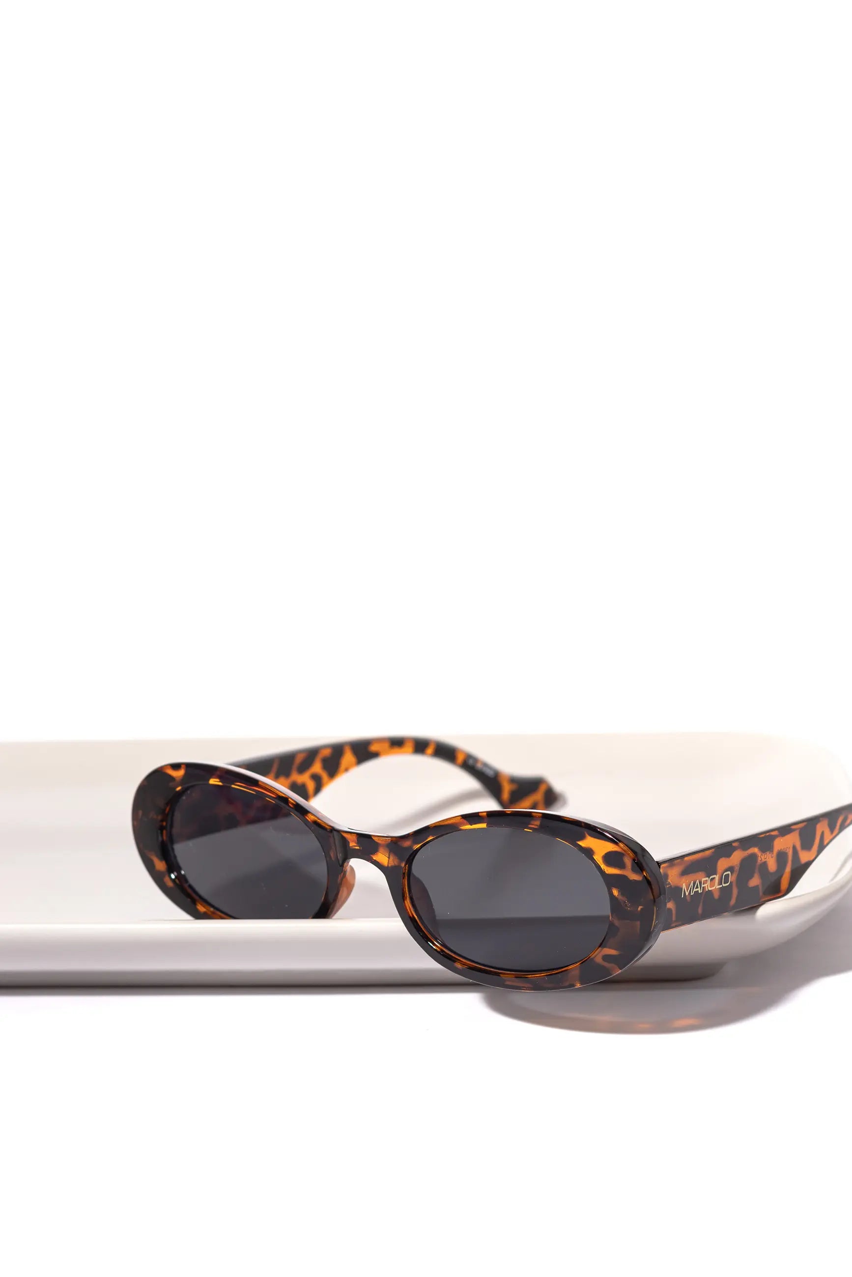 GAFAS_DE_SOL_REDONDAS.webp