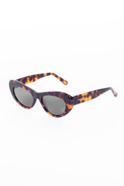 CLASSY EYEWEAR