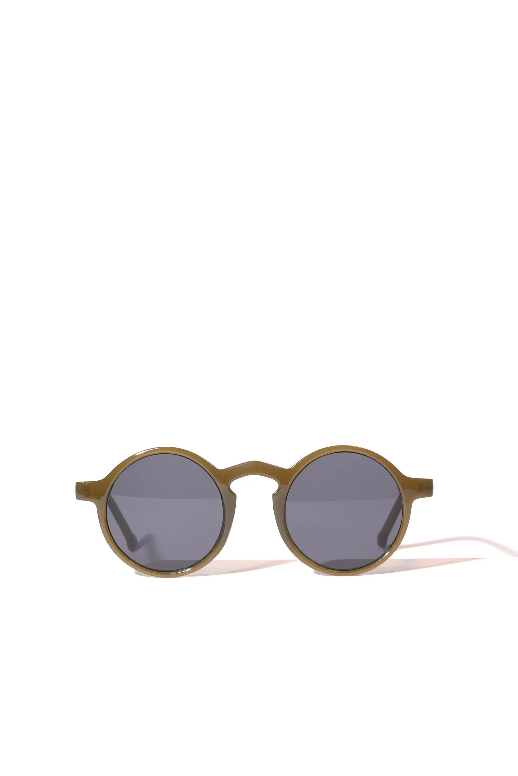 RETRO EYEWEAR